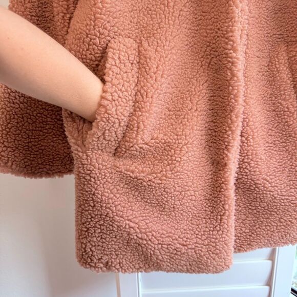 Sage the Label Sherpa Teddy Coat in Blush Pink size Medium - Picture 3 of 11